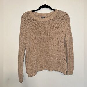Aerie Classic Beige Crew Neck Sweater size Small